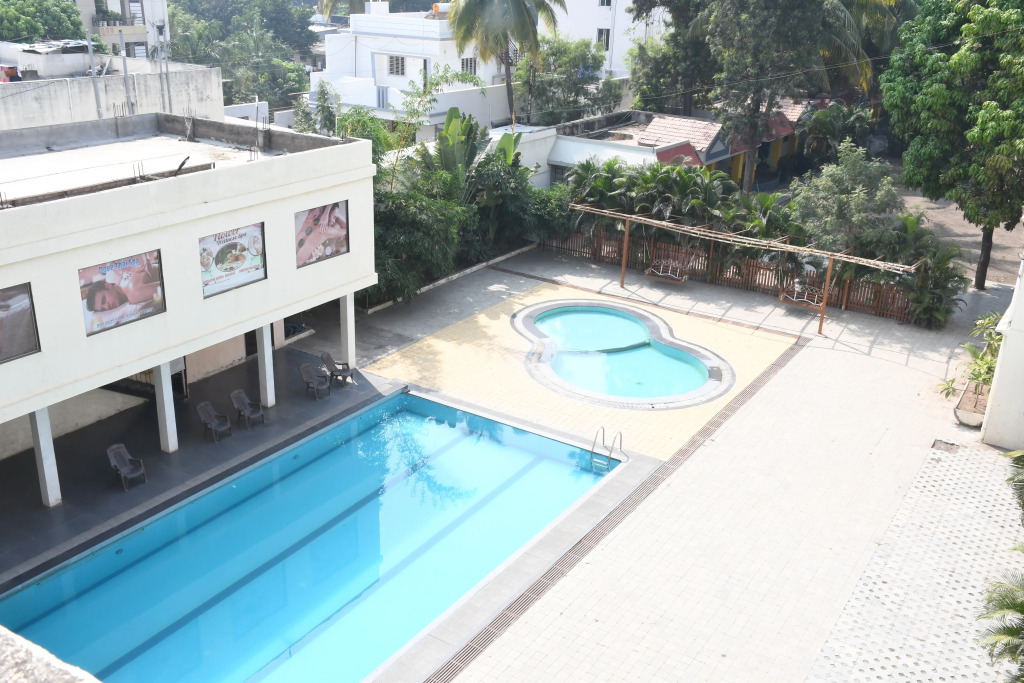 Pushpak Resort