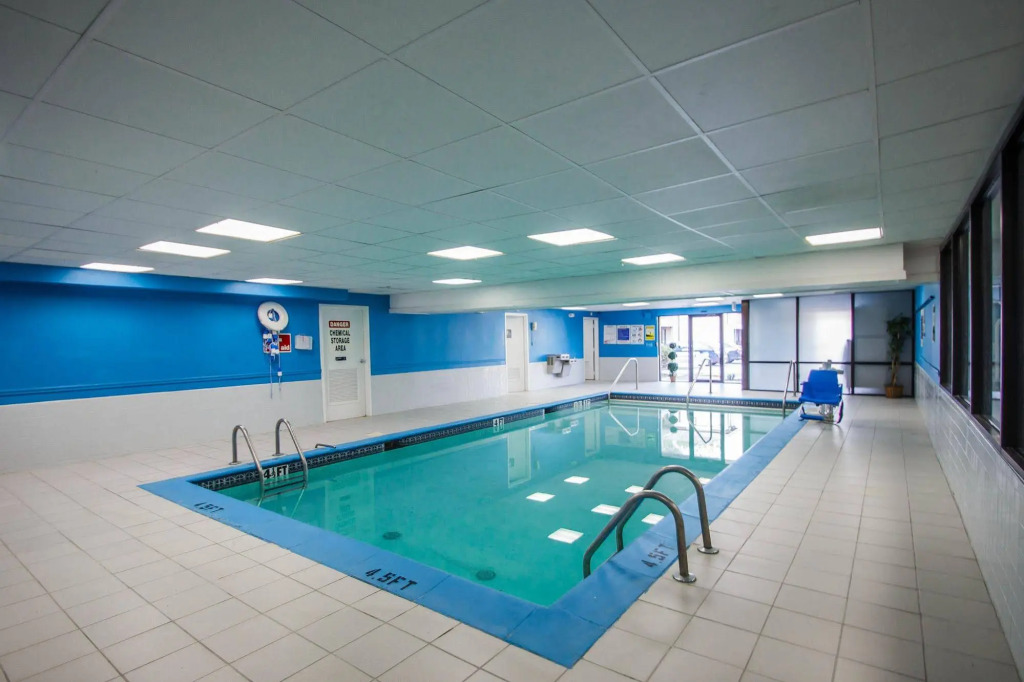 Rodeway Inn & Suites