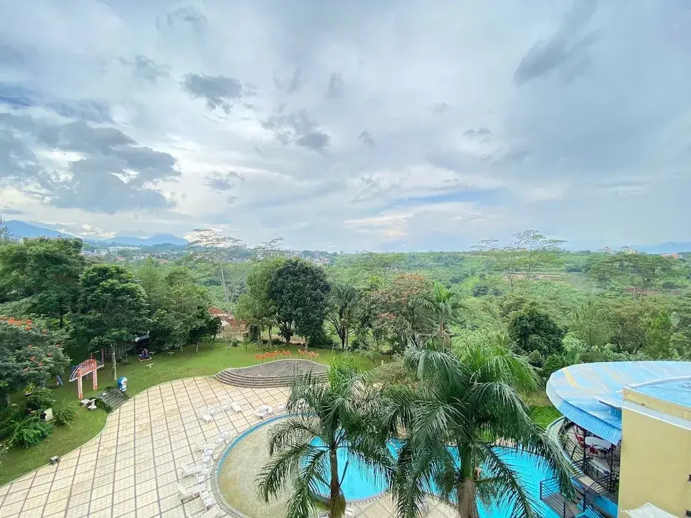 Bohemian Spacious 2Br Apartment At Marbella Suites Dago Pakar Bandung
