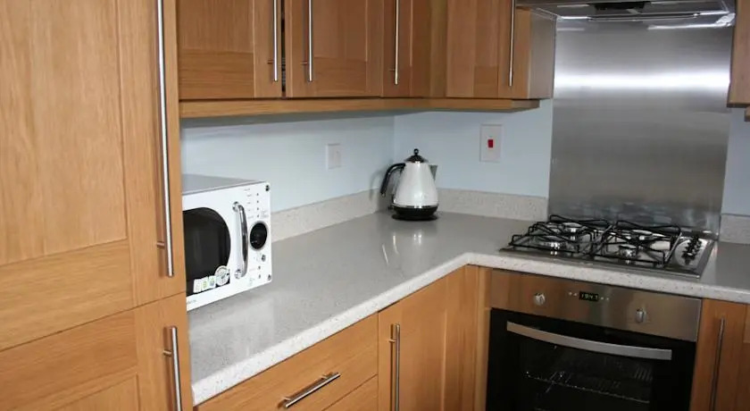 Kings Court Apartments