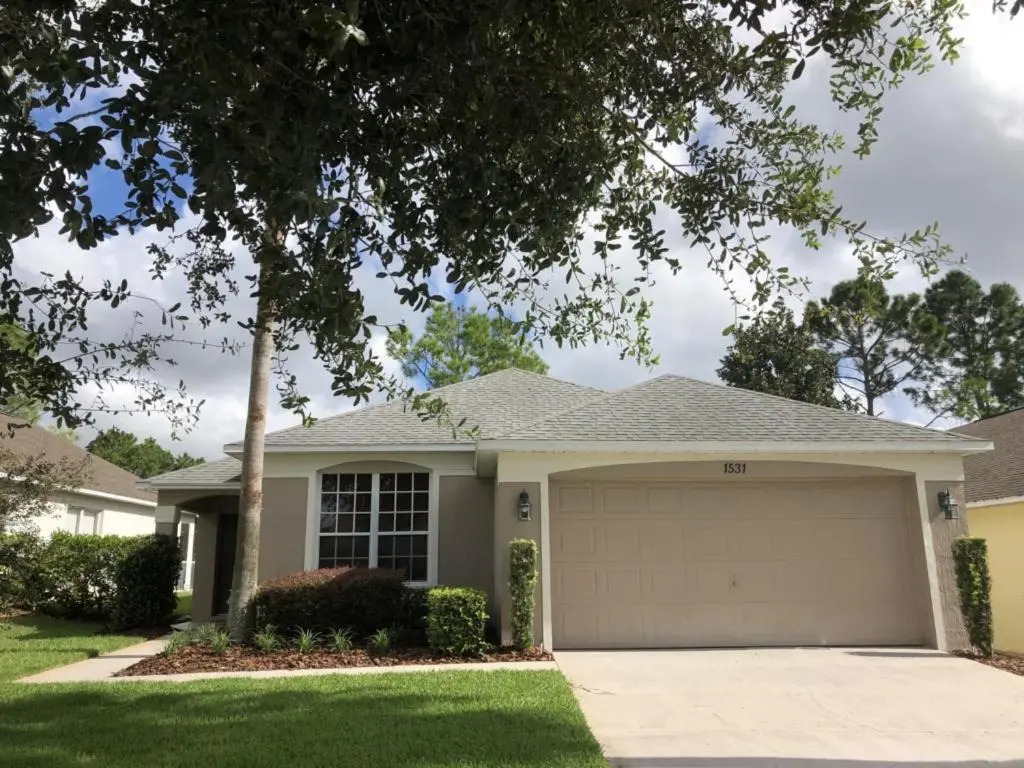 1531GUV -Home away from home! Golf front villa!