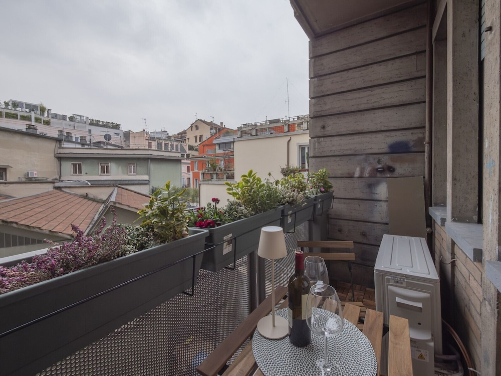 Brand new 2 BR With Balcony in Sempione