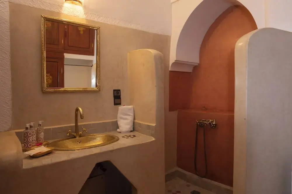 Riad OZeen