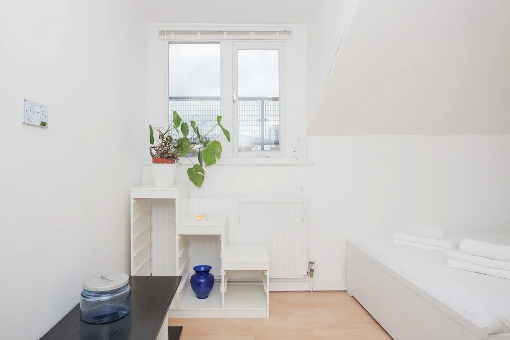 Amazing 2 Bed Just Minutes From Paddington