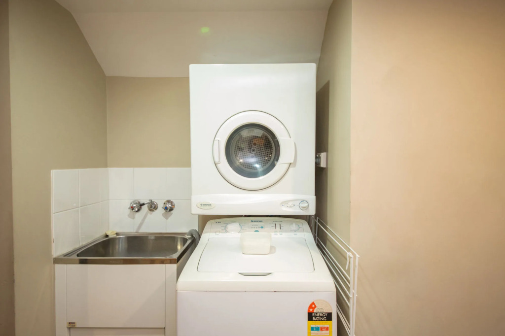 Cosmopolitan Motel & Serviced Apartments