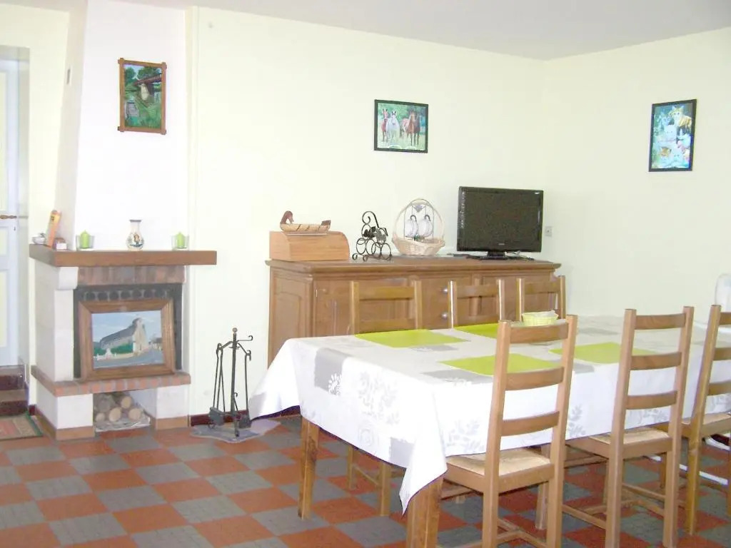 Maison de 2 chambres avec jardin amenage et wifi a La Chapelle aux Choux