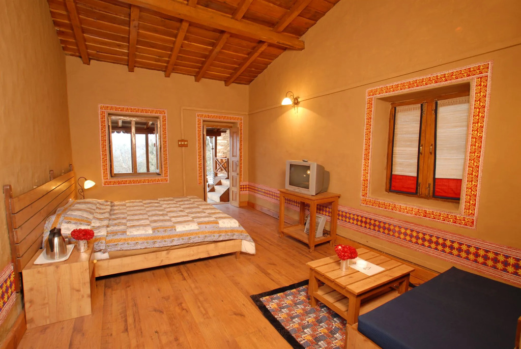 Chevron Eco Lodge