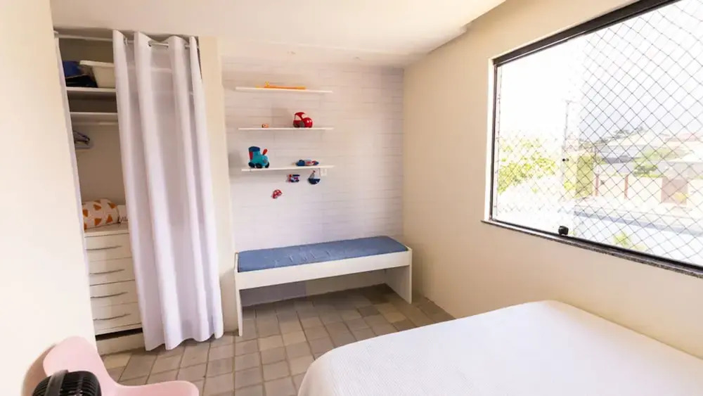 Casa com Wi-fi Piscina e Garagem a 550m da Praia