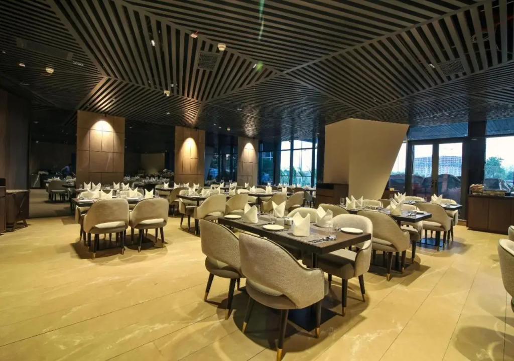 Essentia Premier Hotel Pune Wakad