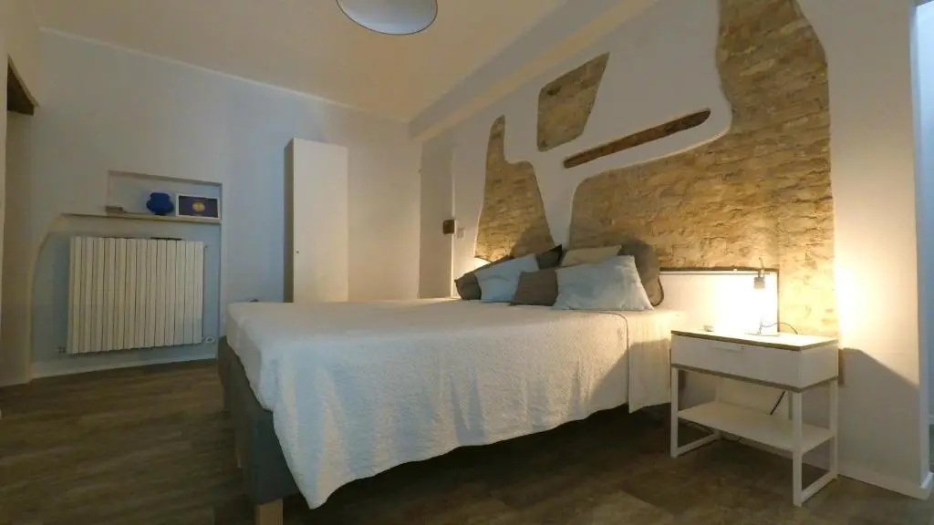 Isi Guesthouse