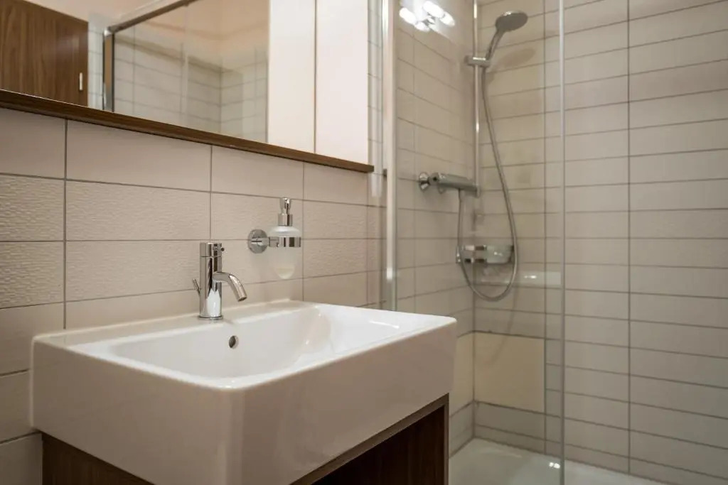 Point Hotel Apartments and Rooms