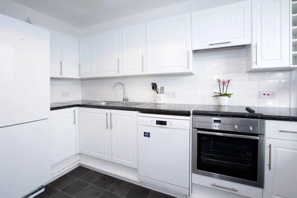 Chic 3BR, sleeps 8, close to The Oval and Kennington