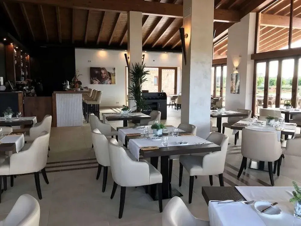 VMG Private Suites - Adults Only