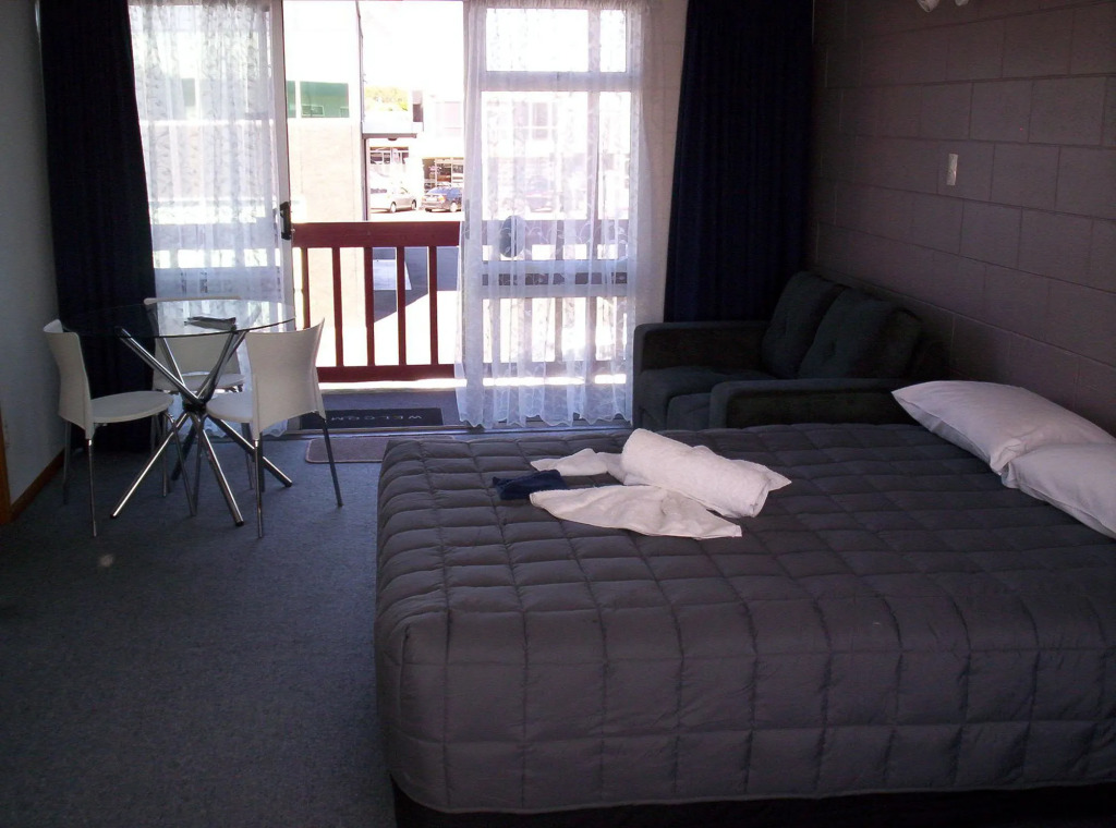 Broadway Motor Inn