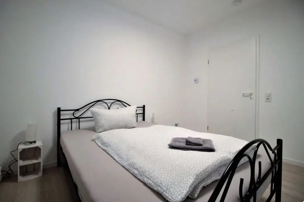 Spacious Design Apartments near Center