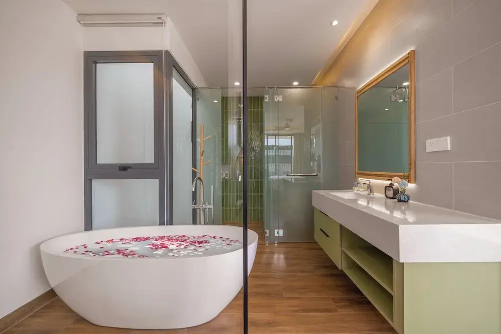 Amazing Newly Built Beach Pool Villas Danang