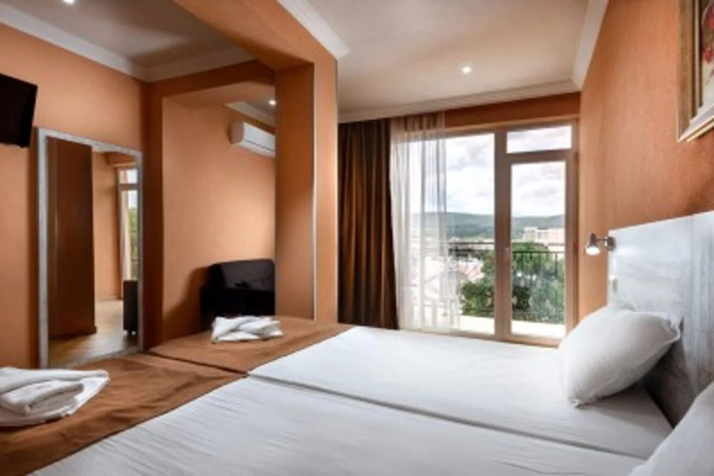 Riva Hotel