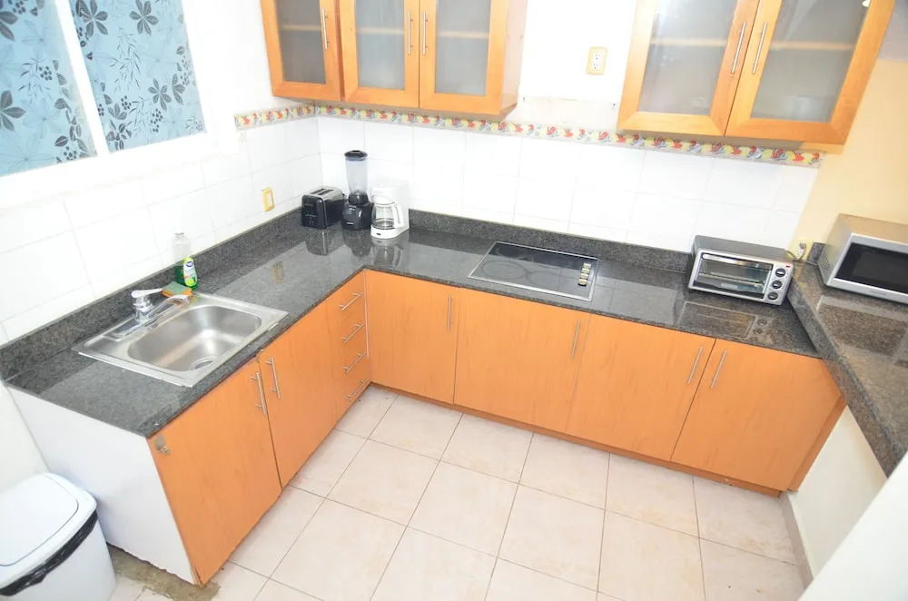 Ground level Apartment w Balcony RDS