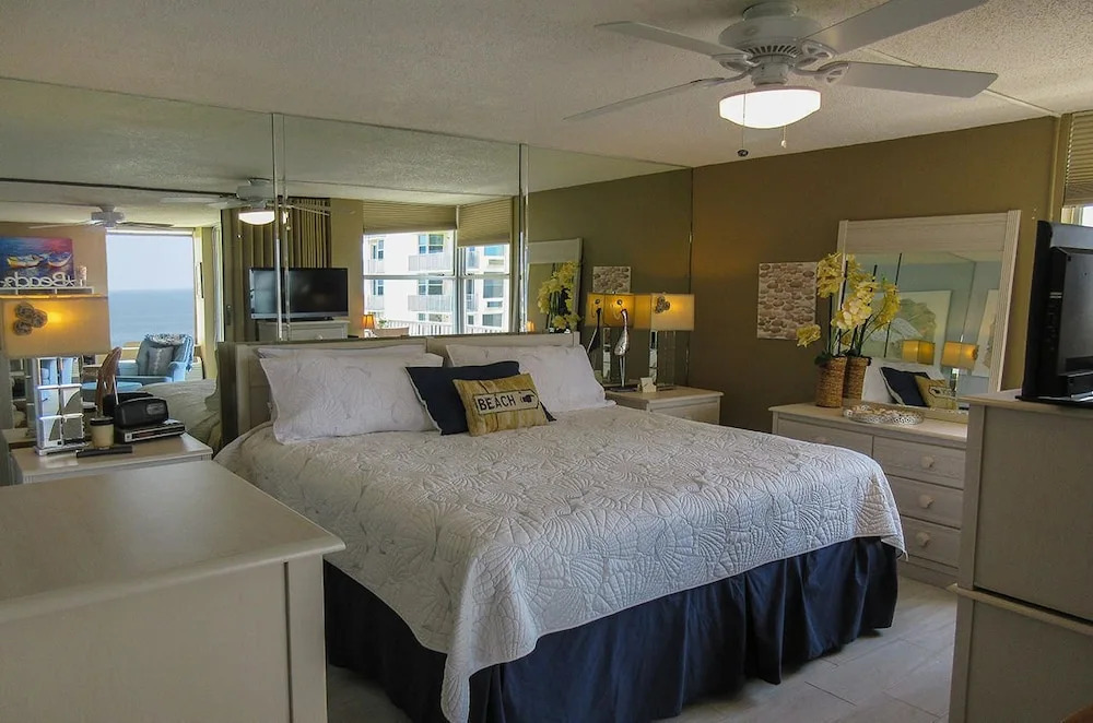 Estero Beach & Tennis 701b 1 Bedroom 1 Bathroom Condo