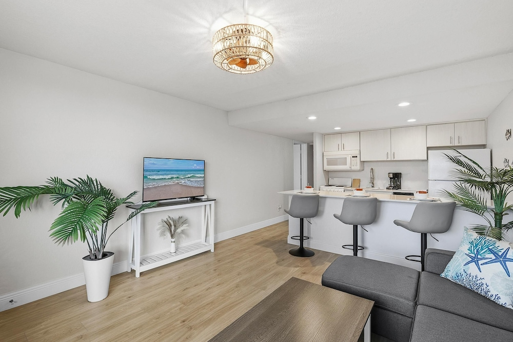 Ocean Breeze Resort 109