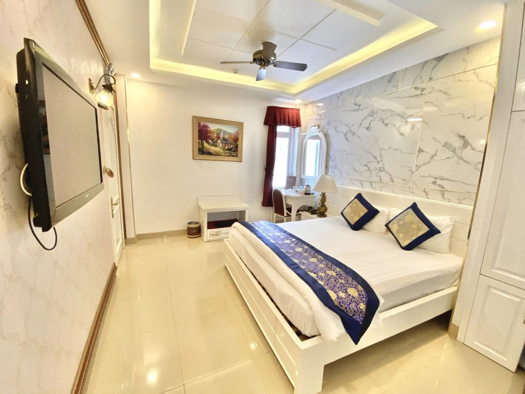 Tulip Hotel 3