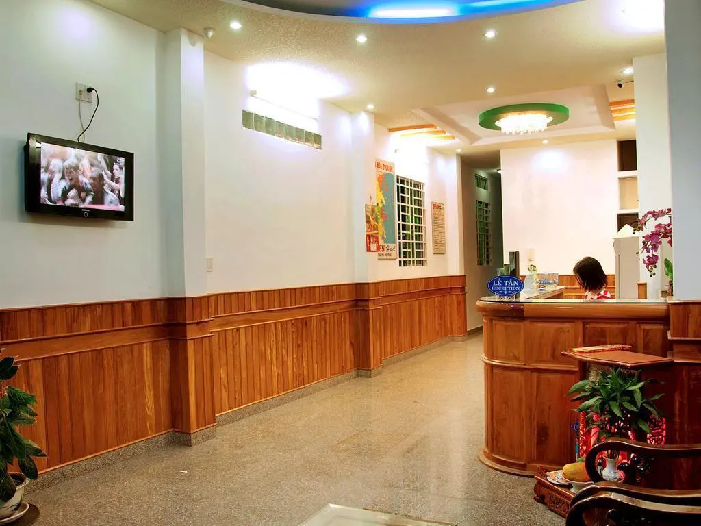 Queen Hotel Tran Phu