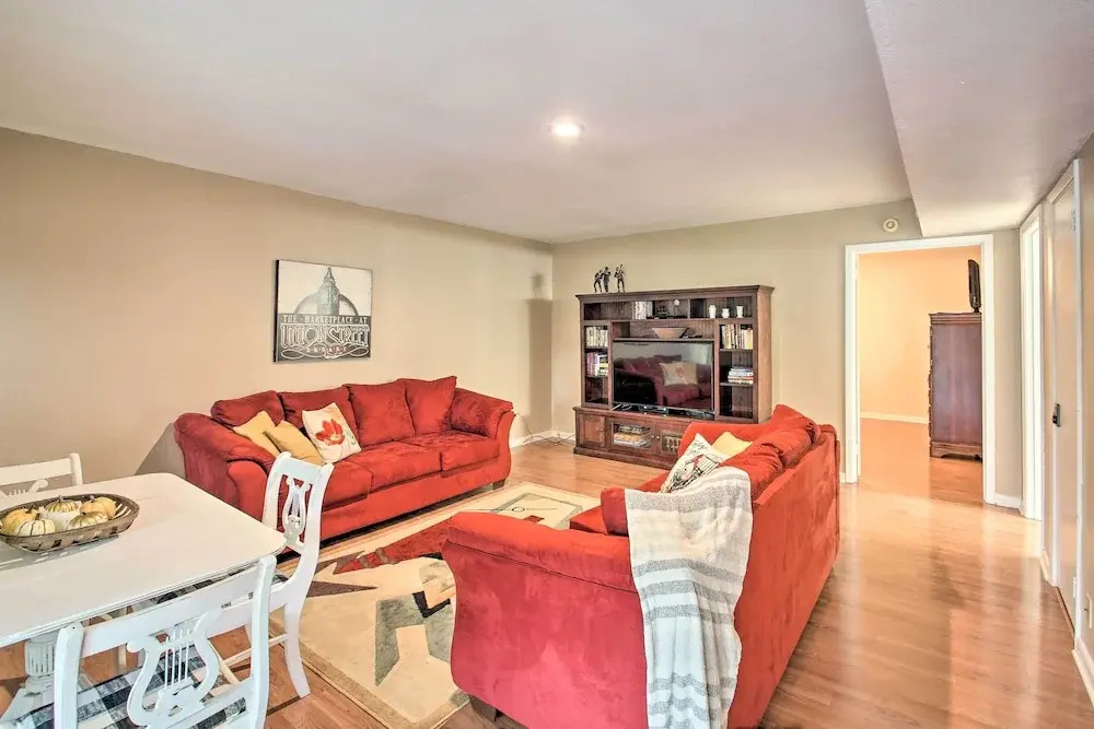 Townhome on Lake Desoto Deck and Water Views!
