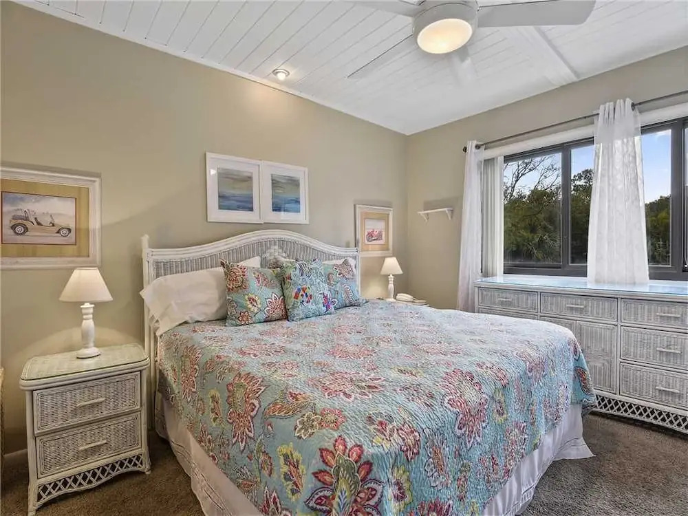 Island Club 151 - One Bedroom Condo