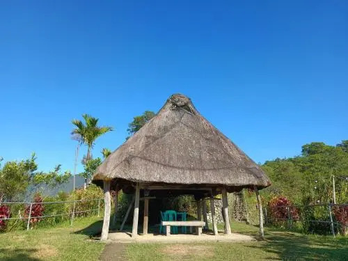 Hiwang Native House Inn & Viewdeck
