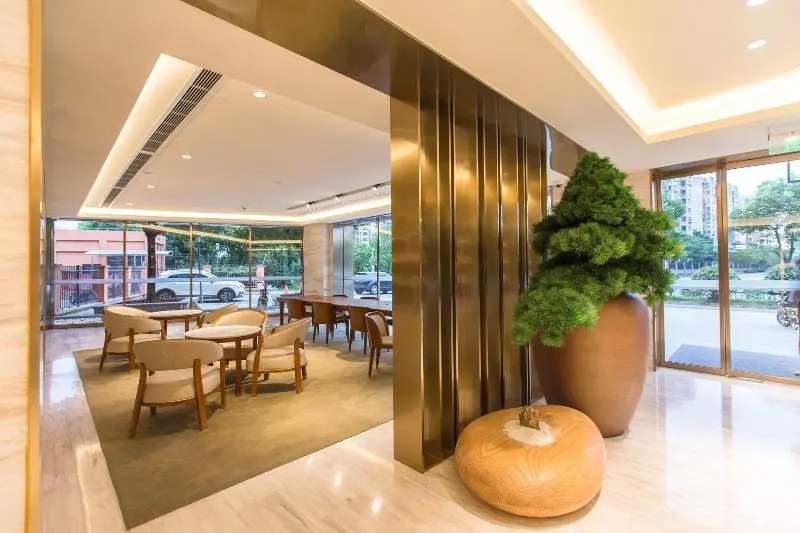 Ji Hotel Shanghai Meilan Lake Luxiang Road
