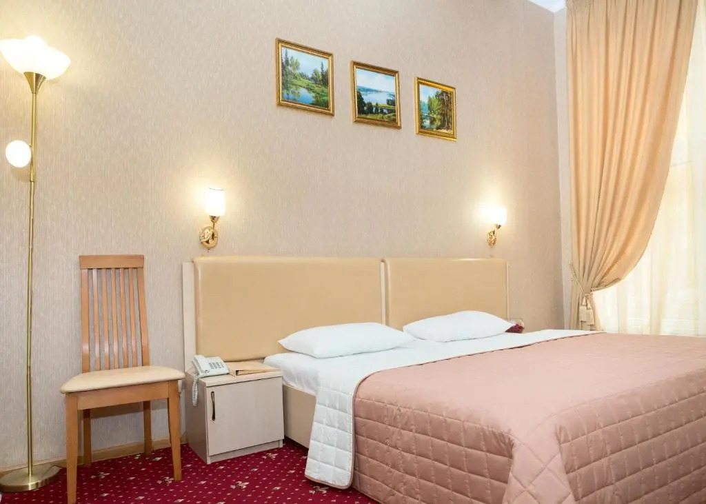 Shine Hotel