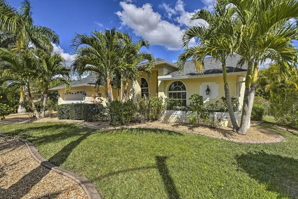Sun-soaked Cape Coral Getaway w/ Heated Pool