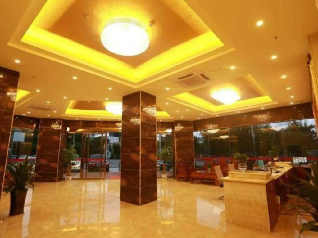 Dongxing Chengshi Relian Seaview Hotel