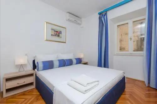 Apartments Srdjan