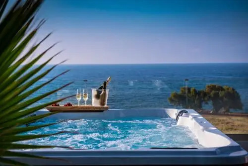 Thalassa Residence, Heated Pool, Hot Tub & SeaView