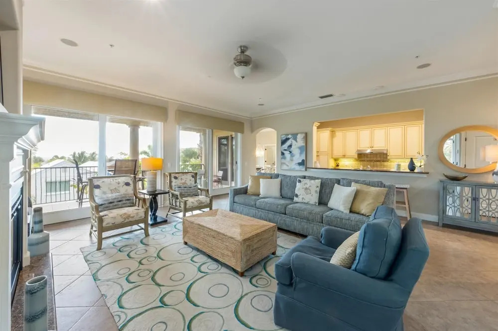 Holmes Beach Shoreline Suites