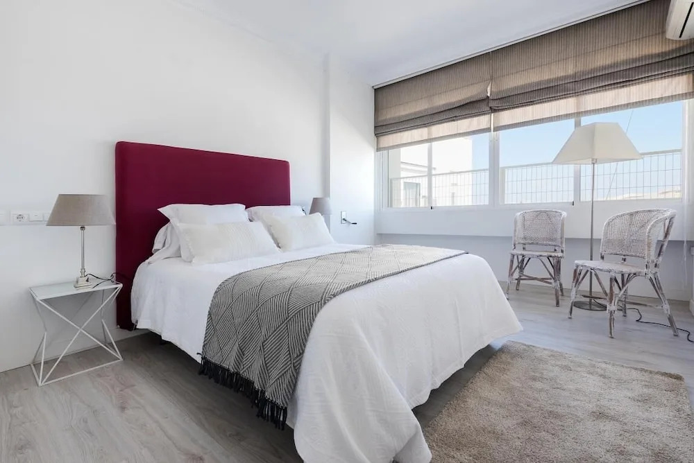 Campana Center Apartments