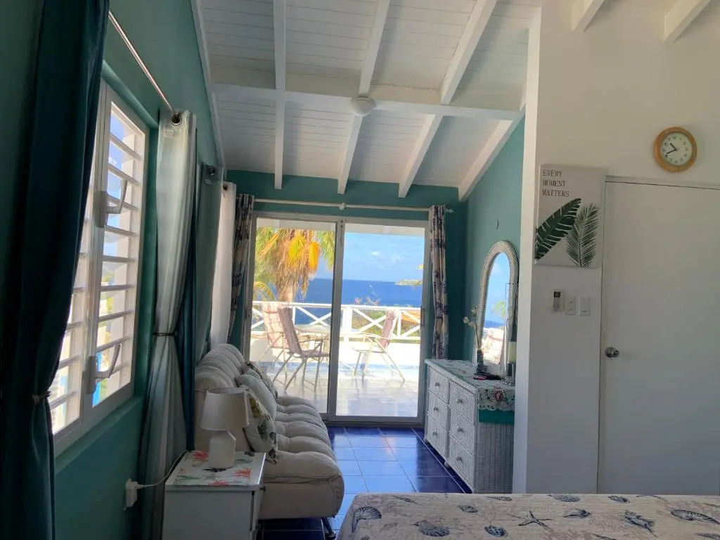Oceanfront Townhome in Marazul Dive Resort