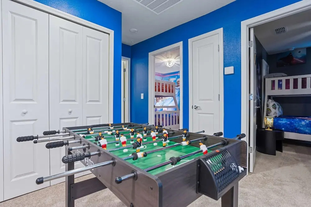 BRAND New 5 bed Villa in Windsor Cay
