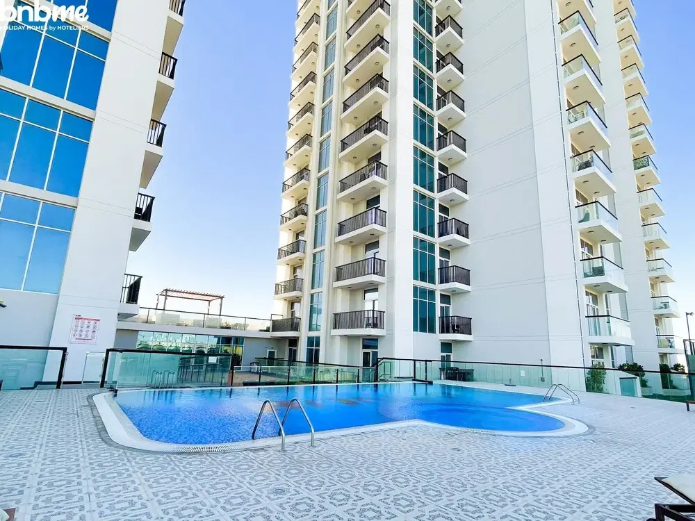 Dazzling Studio at Glamz Al Furjan Bnbmehomes