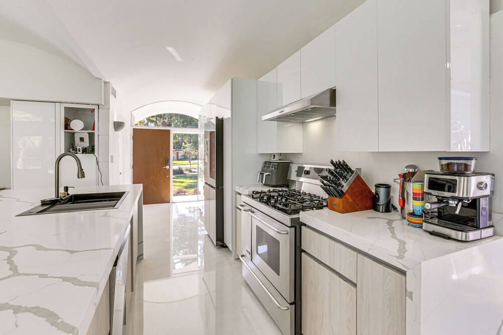 2 Mi to Fsu: Unique Home w/ Patio & Spacious Yard