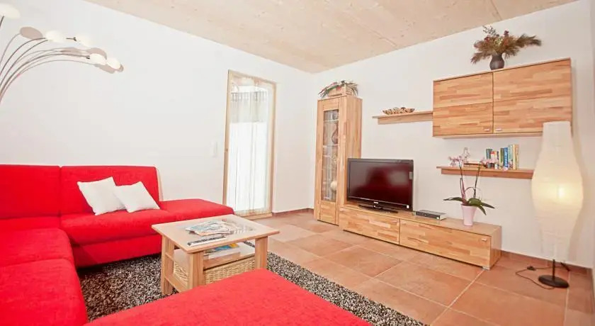 Sunny Villa