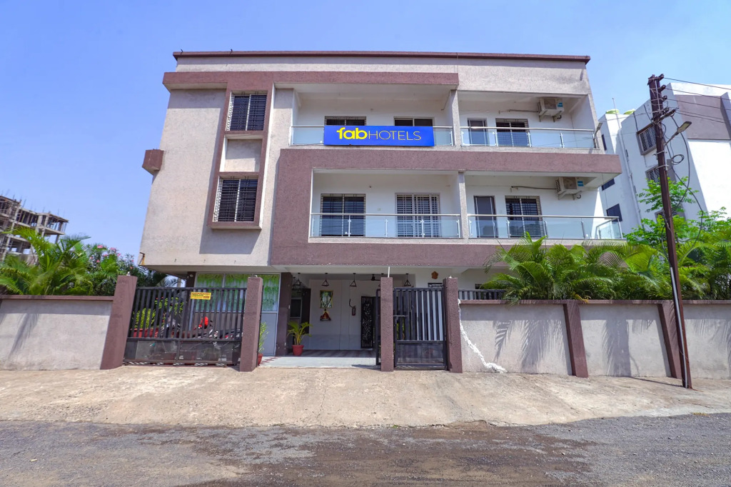 Fabhotel Elite Palm