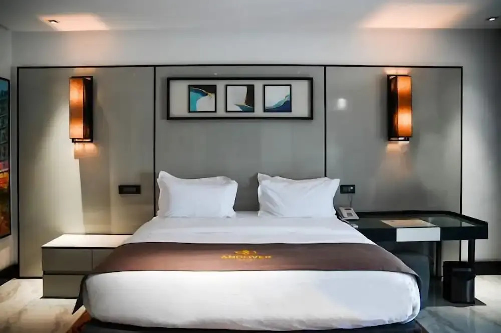 The Andover Hotel