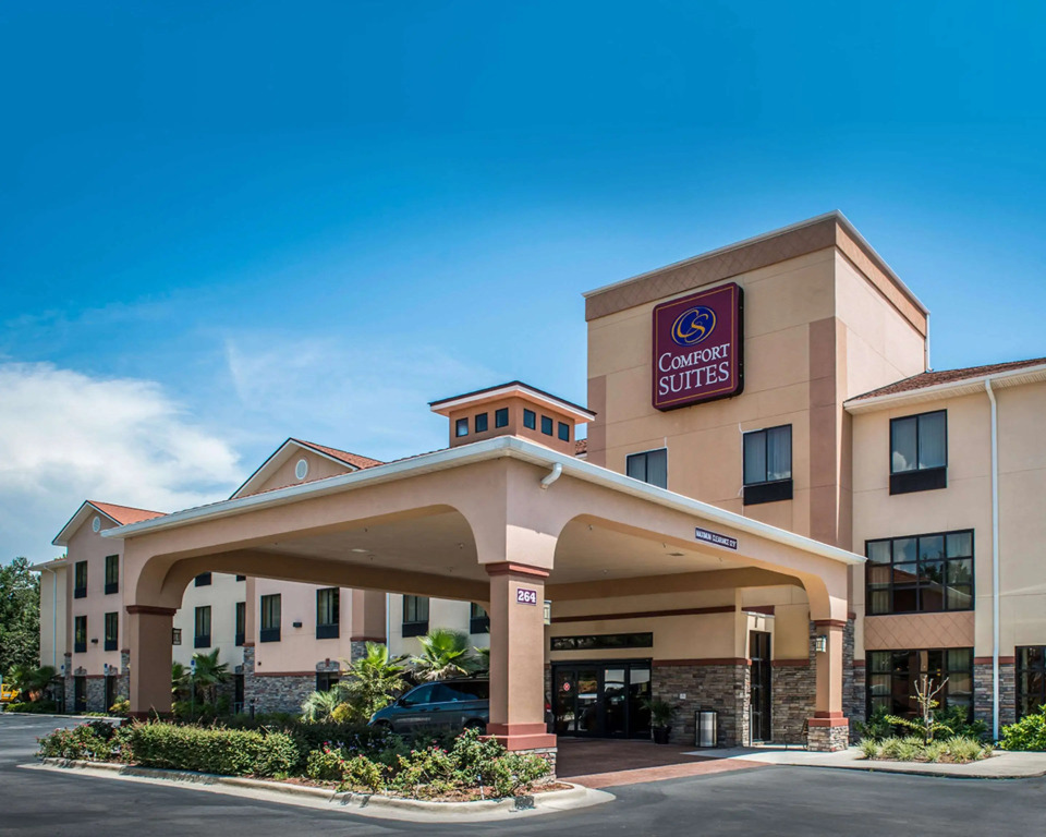 Comfort Suites Panama City near Tyndall AFB