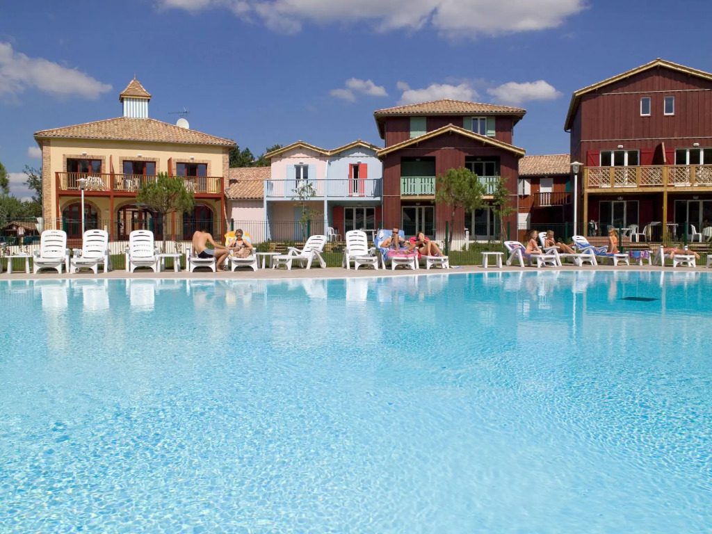Cozy apartment with dishwasher, near the port of Le Teich