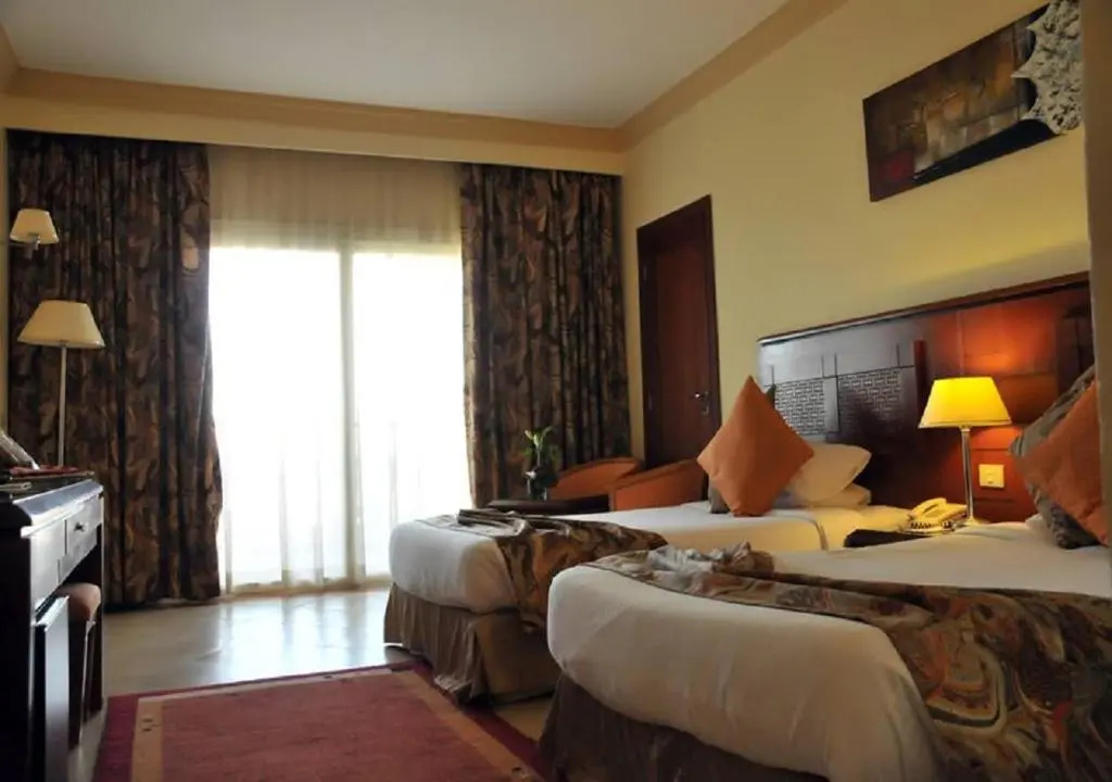 Отель Sea Beach Edge By Rotana