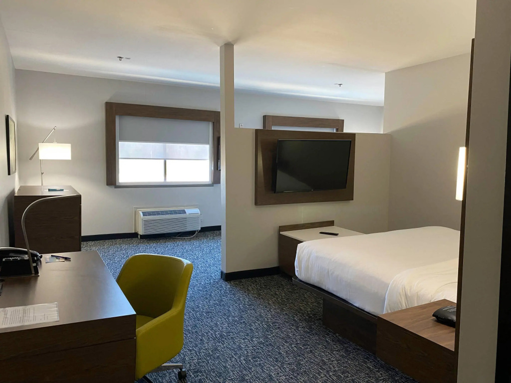 Comfort Inn & Suites Near Lake Guntersville