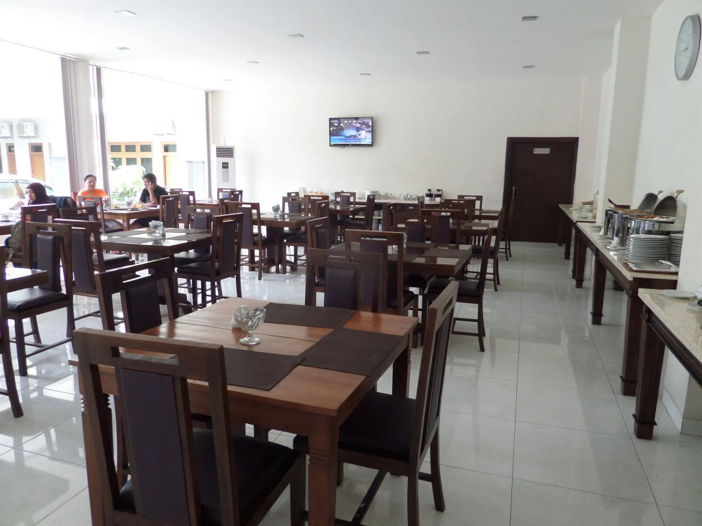 Arini Hotel
