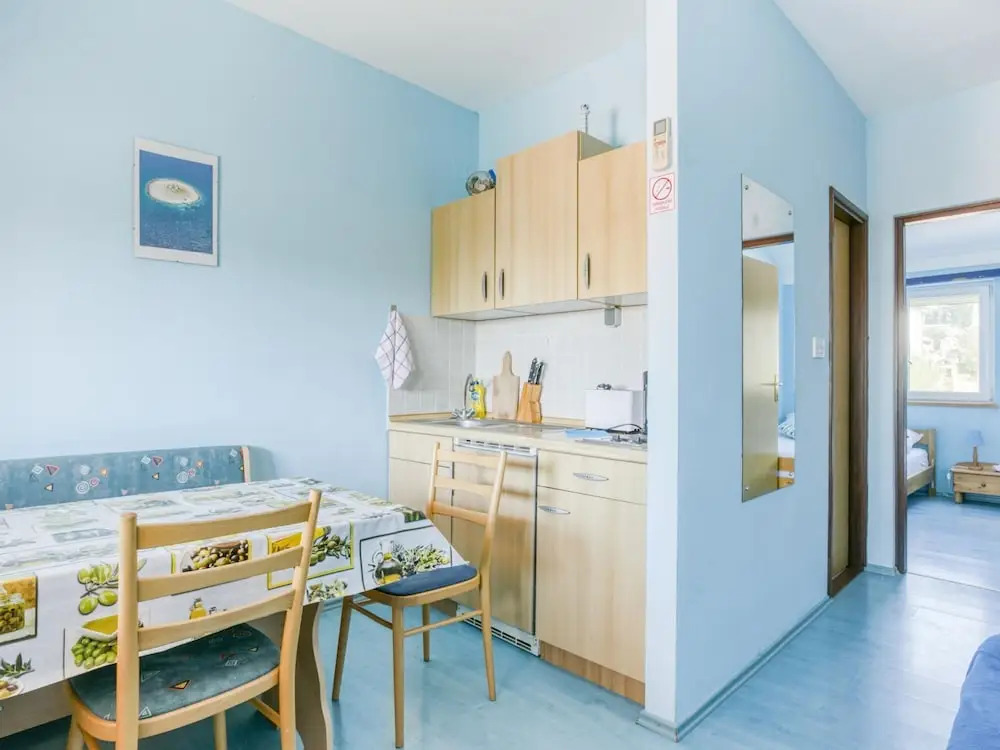 Lovely Apartment in Pirovac With Balcony